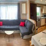 Kemp Mobile Grand Confort 4 A 6personnes Au Bord Du De Biscarosse 4 Etoiles Gastes